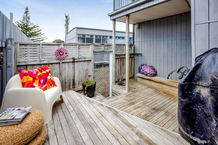 14 West Quay Waitara_10