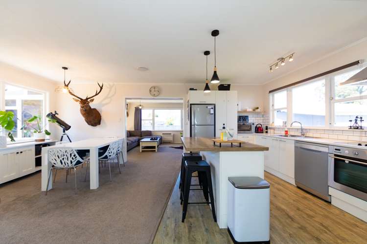 605 Collinge Road Mayfair_5