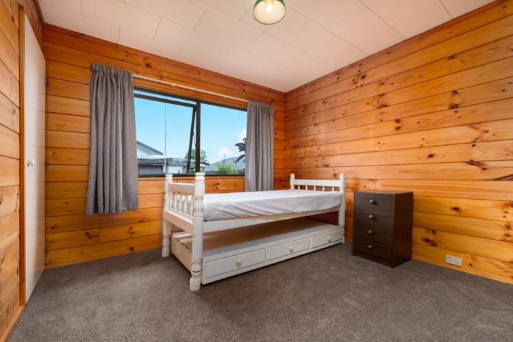 3/9 Te Kanawa Crescent Henderson_13