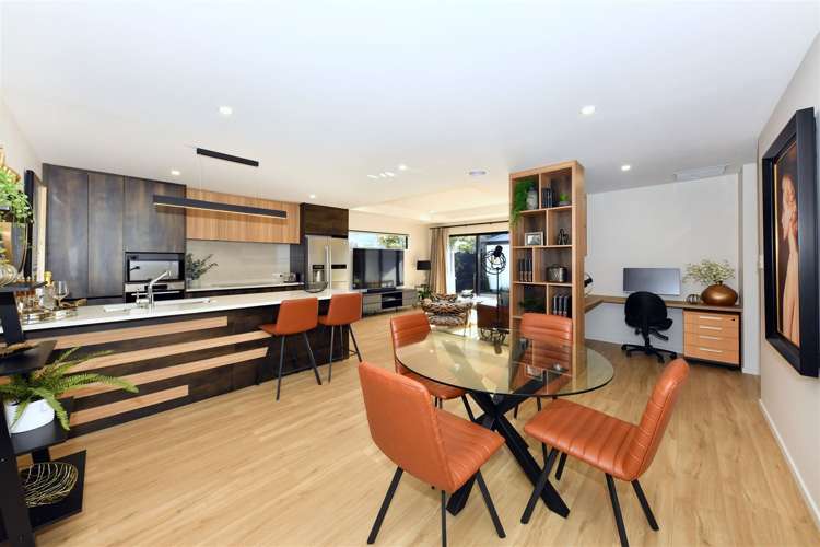 2/5 Jeffreys Road Fendalton_1