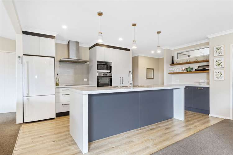 8 Tuaia Street Pyes Pa_9