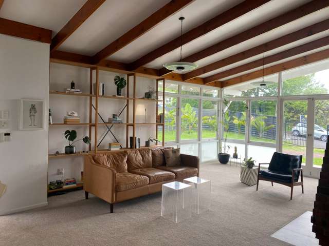 23b De Val Drive Titirangi_4