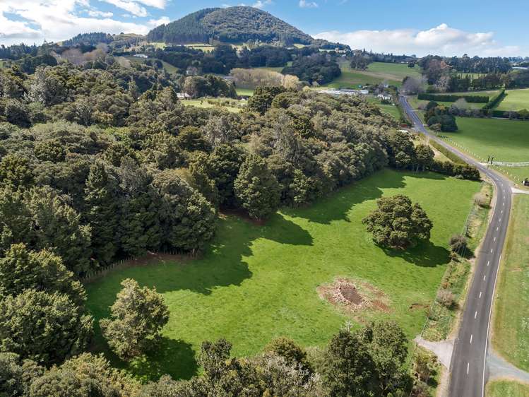 1027 State Highway 14 Maungatapere_6