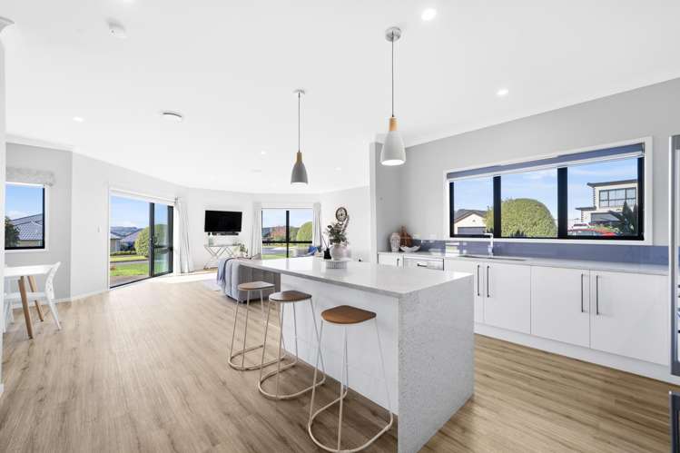 8 Deol Drive Pukekohe_9