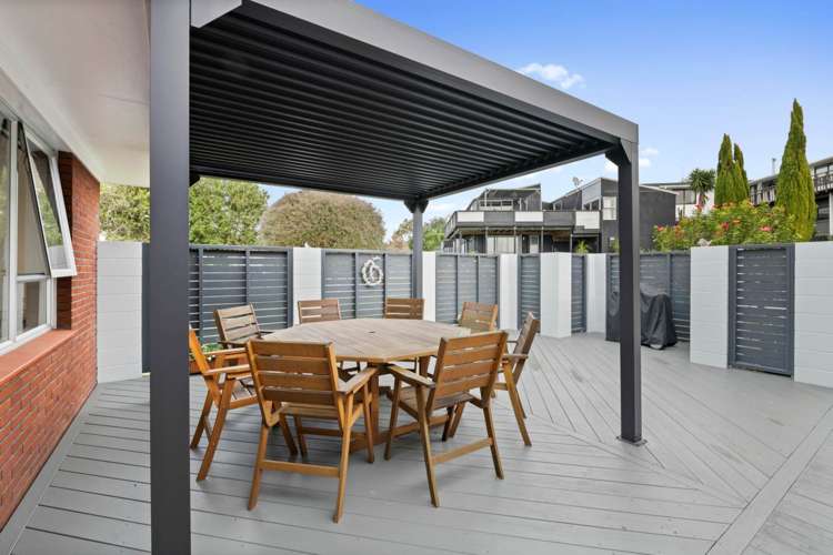 7 Panorama Court Red Beach_11