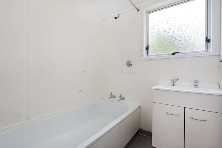 19B Friendship Place Onerahi_9