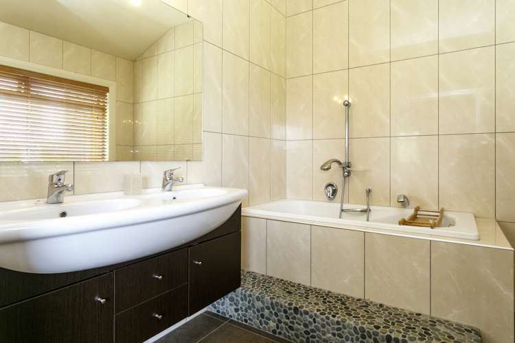 1/864 Whangamata Road Kinloch_21