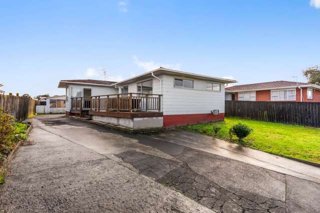 Freehold super starter! ENDLESS Potential!