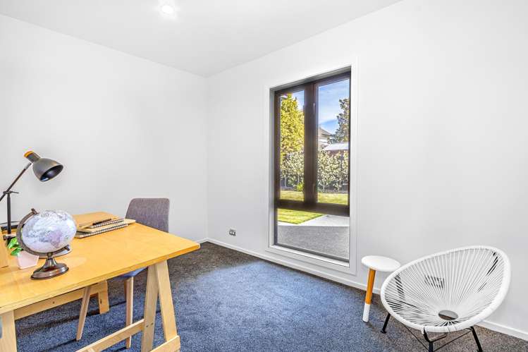 153 Regent'S Park Drive Casebrook_13