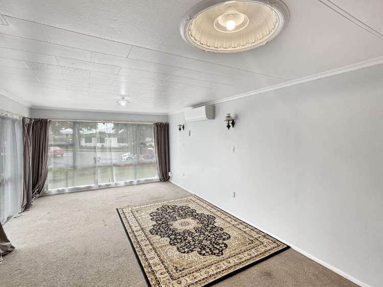 53 Abraham Crescent 10929_2