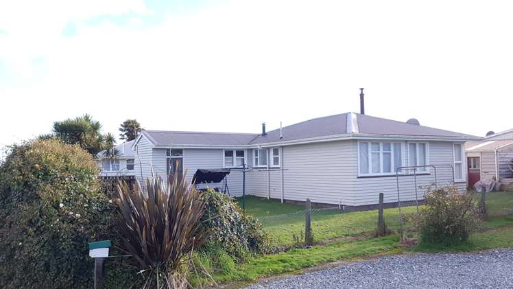 194 Weld Street Hokitika_10