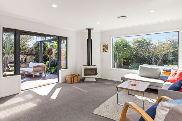 11a Bowling Road Greenmeadows_10