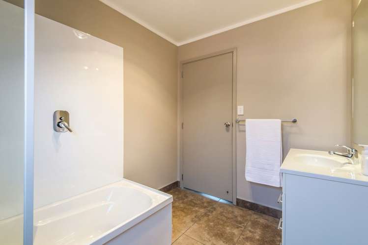 47a Glen Marine Parade Glendene_15