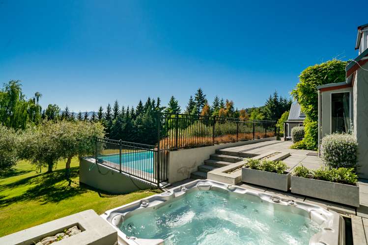 504 Aubrey Road Wanaka_23