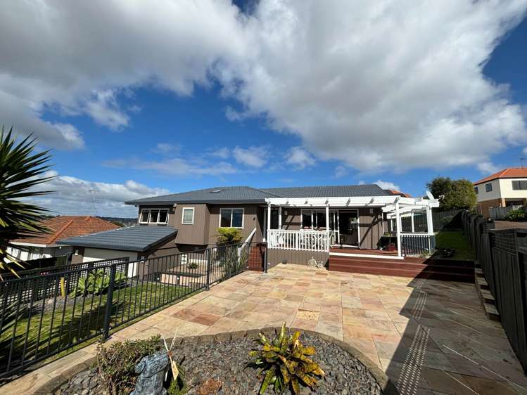 6 Kells Place Botany Downs_14