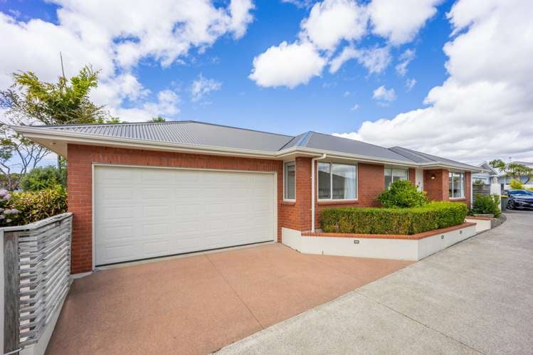 77 Red Beach Road_3