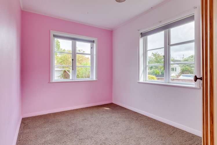 18 Masters Crescent Masterton_8