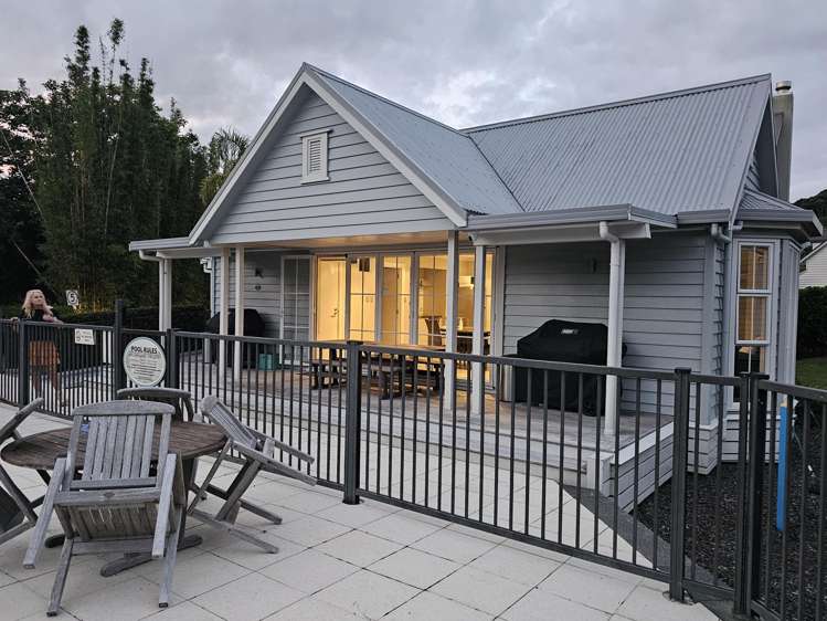 2/16 Chapel Street Russell_18