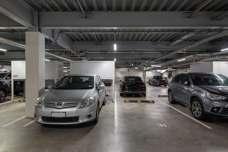 710/223A Green Lane West Epsom_25
