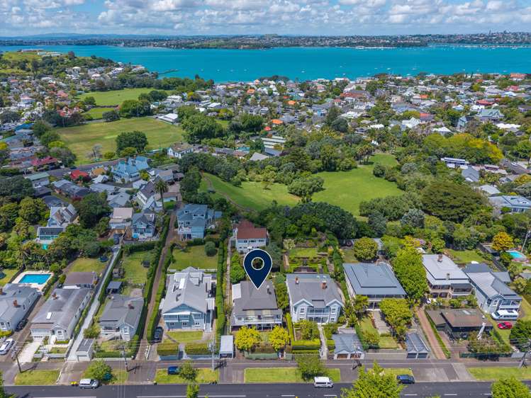 38 Albert Road Devonport_31