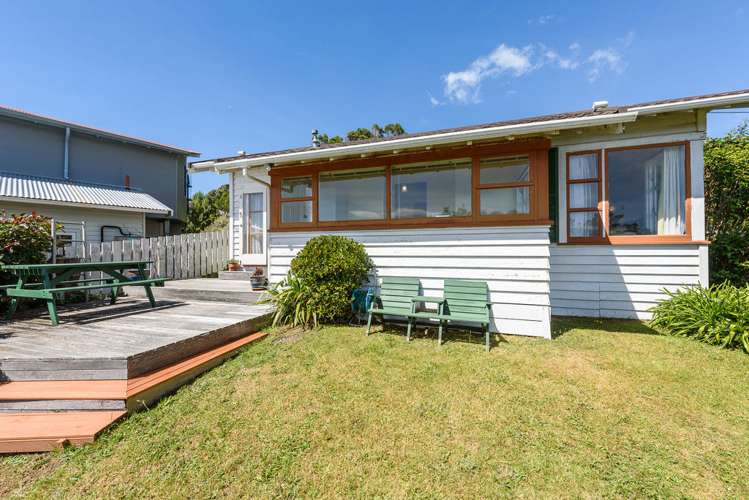 16 Totara Road Miramar_12