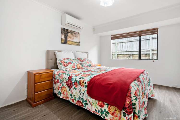 10 Earnslaw Crescent Clover Park_10