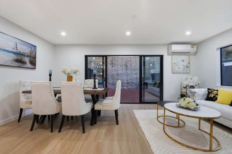 1 Puhakehake Place Flat Bush_8