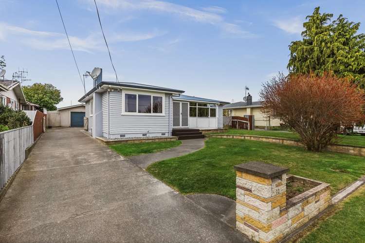 72 Harold Holt Avenue Onekawa_3