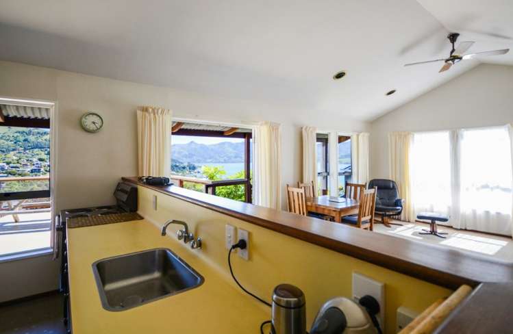 17 Settlers Hill Akaroa_16