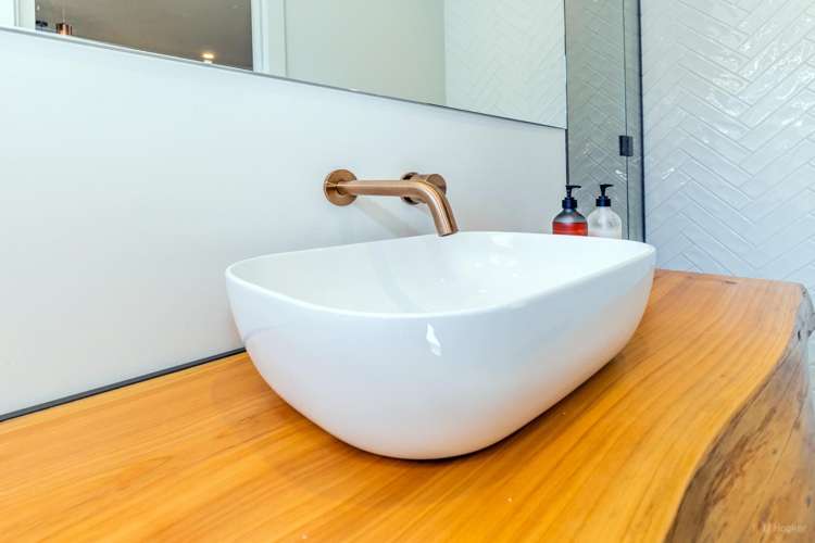 24b Grants Road Marchwiel_12