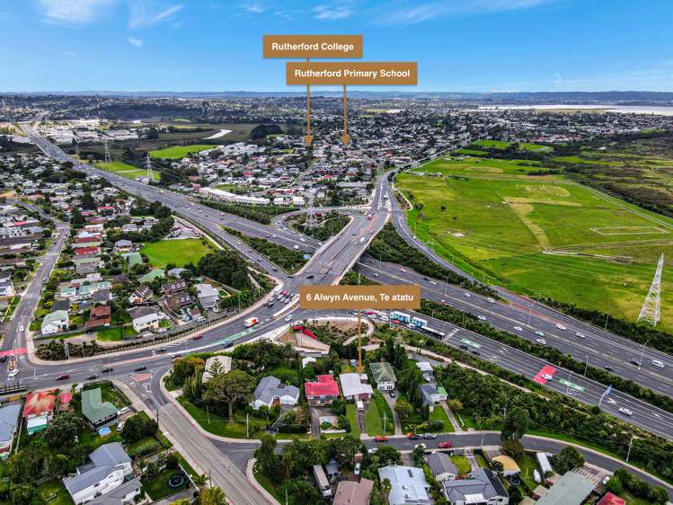 6 Alwyn Avenue Te Atatu South_18
