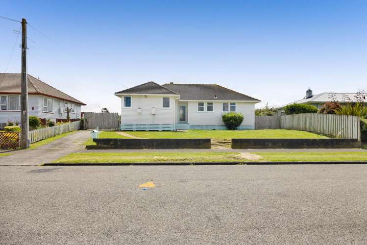 6 McGuire Street Hawera_20