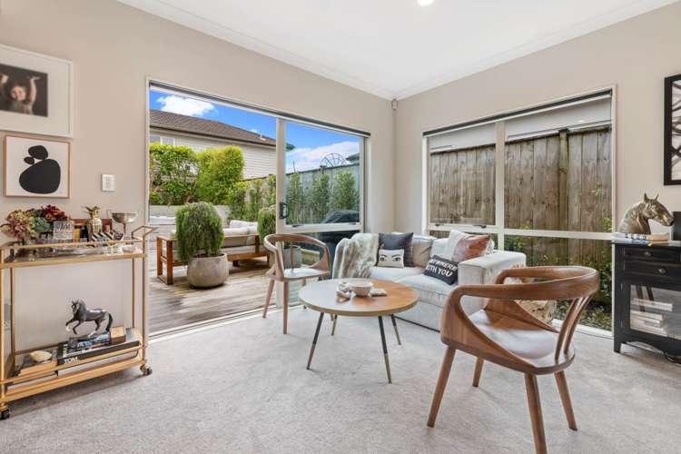 25 Stamford Crescent Flat Bush_13