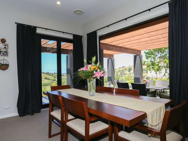 8 Outlook Terrace Taradale_1