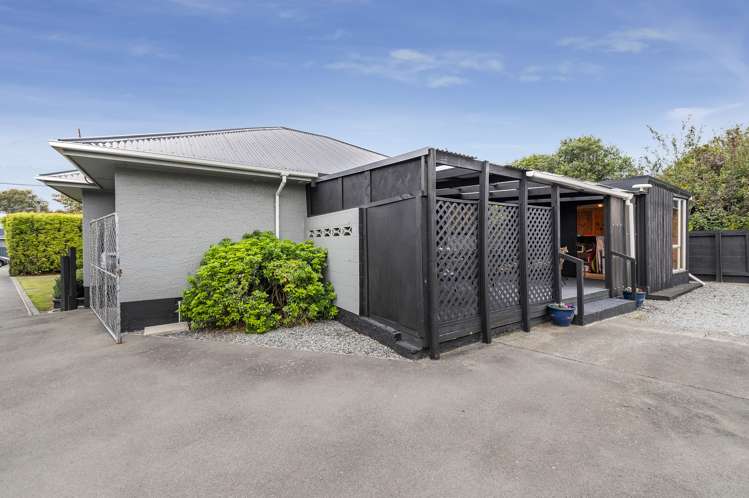 194 Springs Road Hornby_30