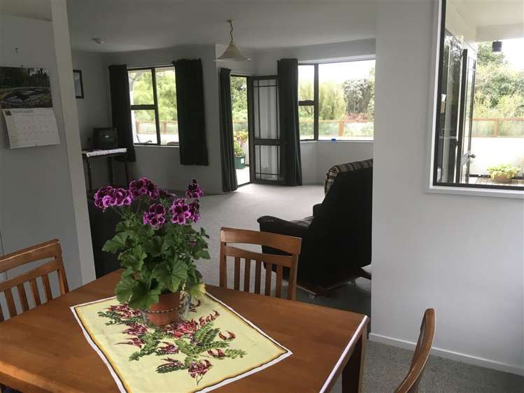 17 Waiau Street Manapouri_5