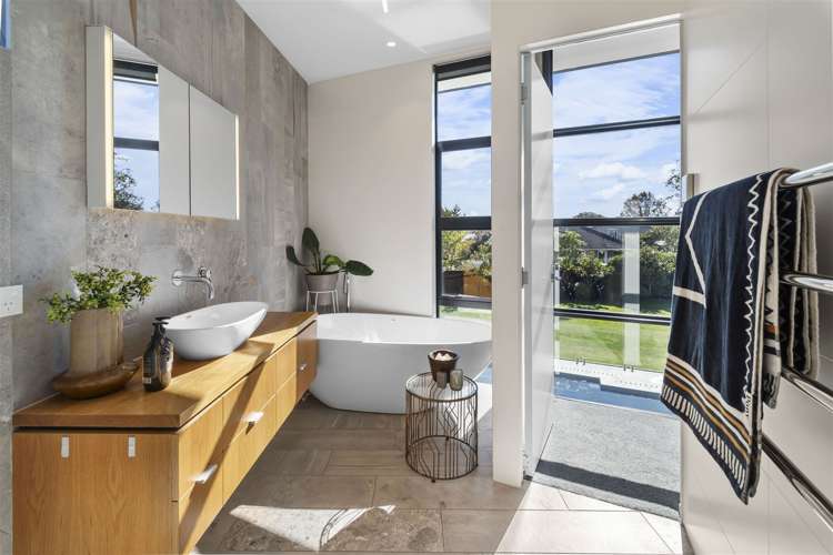 9 Walnut Avenue Strowan_20