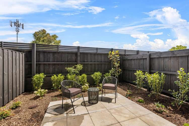 4/17 Donald Place Merivale_14