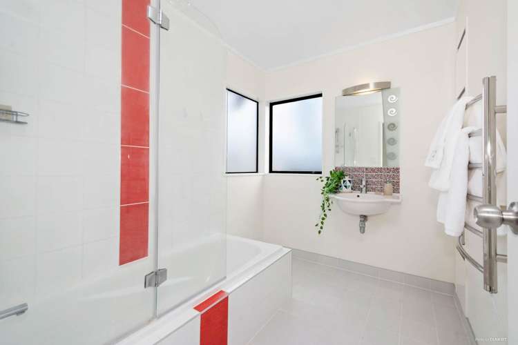 2/8 Sunward Rise Glenfield_7