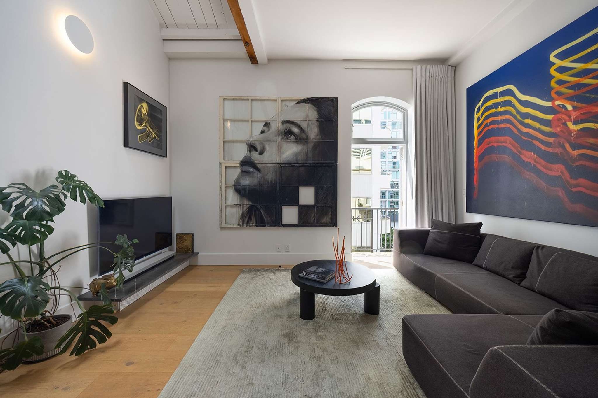 Heritage character meets gallery style in Auckland loft