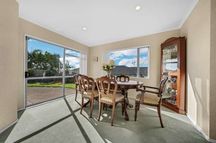 7 Amesbury Rise Henderson_5