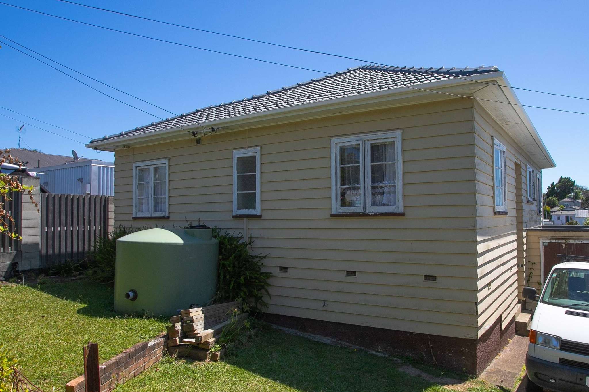 Auckland do up bargains - for around $2million