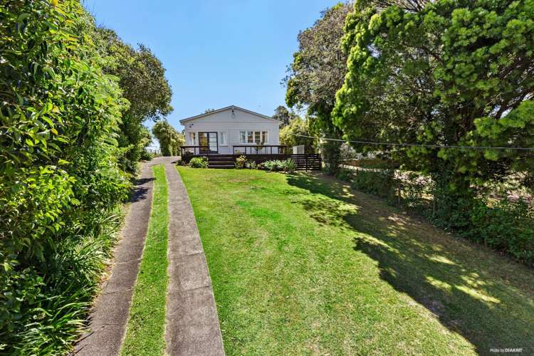 11 Malam Street Glen Eden_11