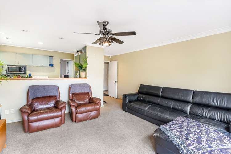2/55a Woolfield Road Papatoetoe_16