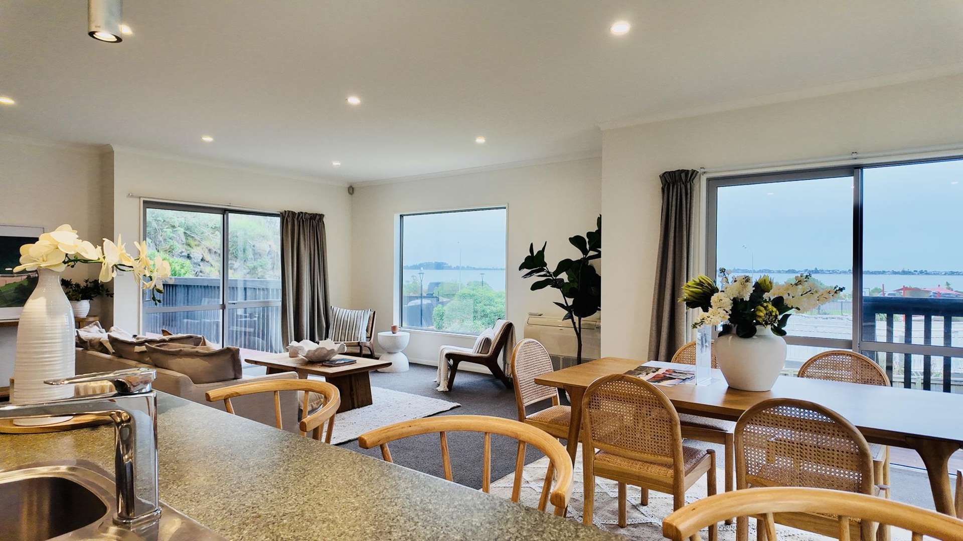 5 Main Road Redcliffs_0