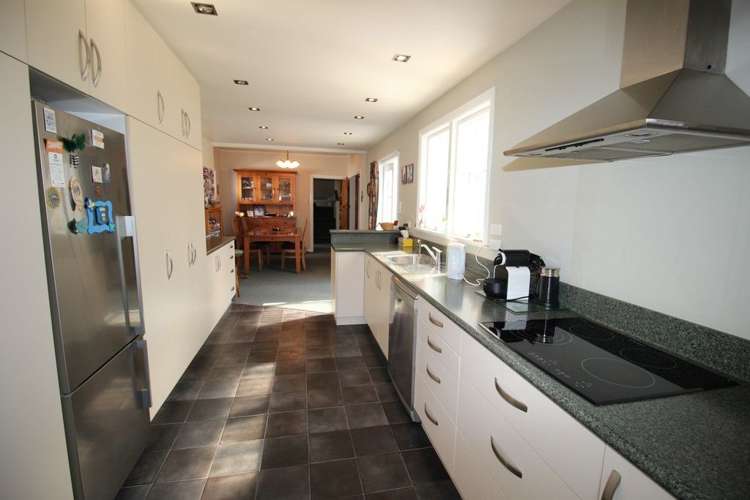 127 Cameron Street Ashburton_2