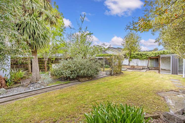 42 Waitikiri Drive Parklands_11