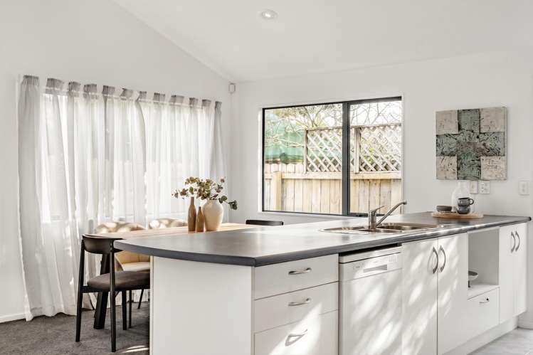 72a Wellington Street Howick_21