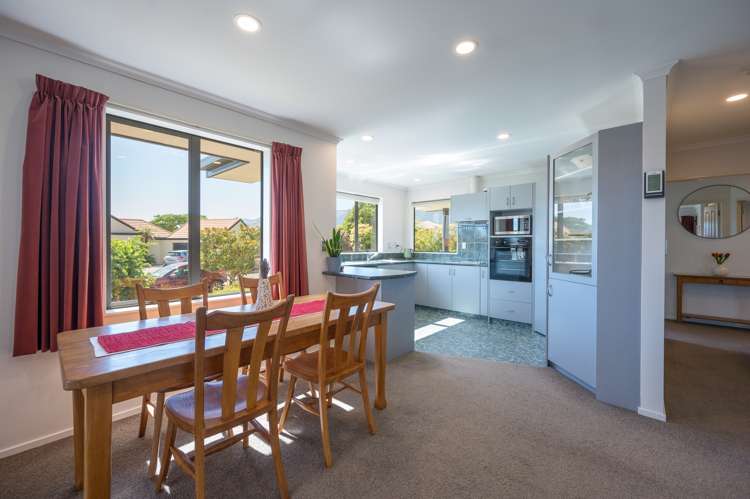 26 Heritage Crescent Richmond_8