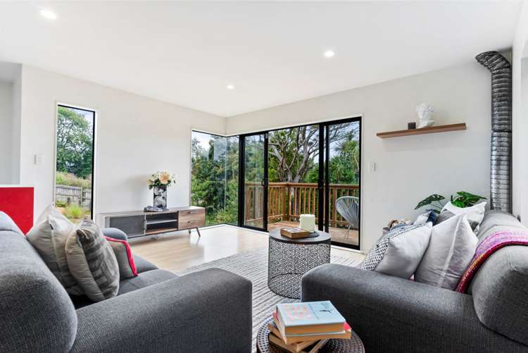 3/69A Chivalry Road Glenfield North_5